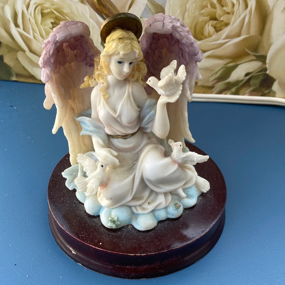 Ceramic Angel Wooden base, Resin Etched Lithopane Shade - Picture 2 of 8